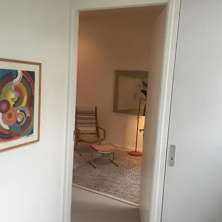 Studio 28a6 With Free Parking Place Bed & Breakfast 2*